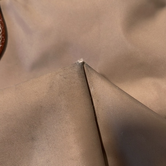 Longchamp Elegant Brown and Cream Women's Handbag - Picture 15 of 16